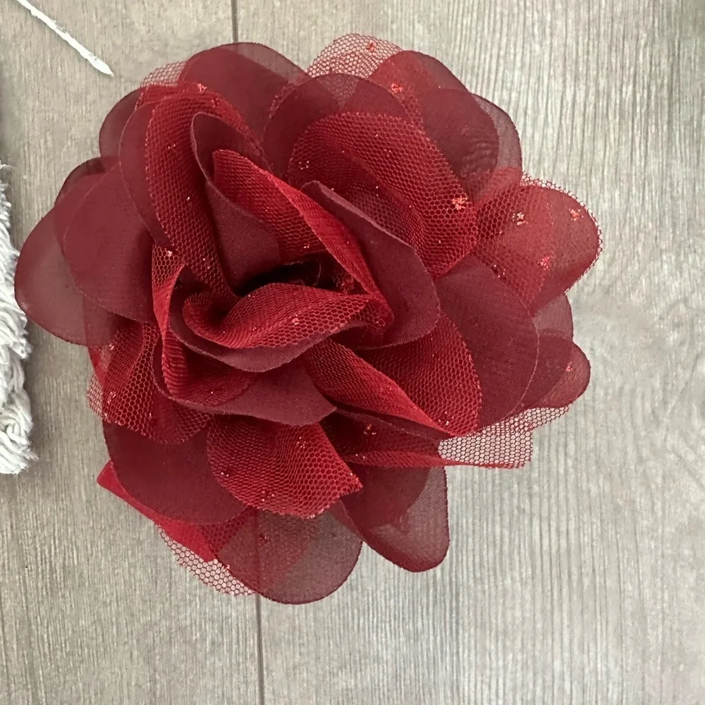 Sonoma baby girl 9-18 months & two matching girly hairpieces